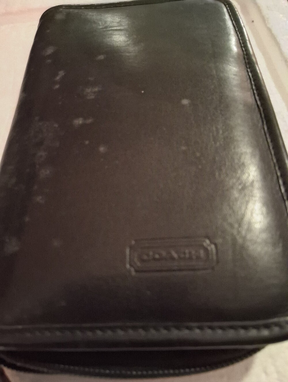 Vintage Coach Black Leather Zip Around Organizer/matching leather zipper, Unisex